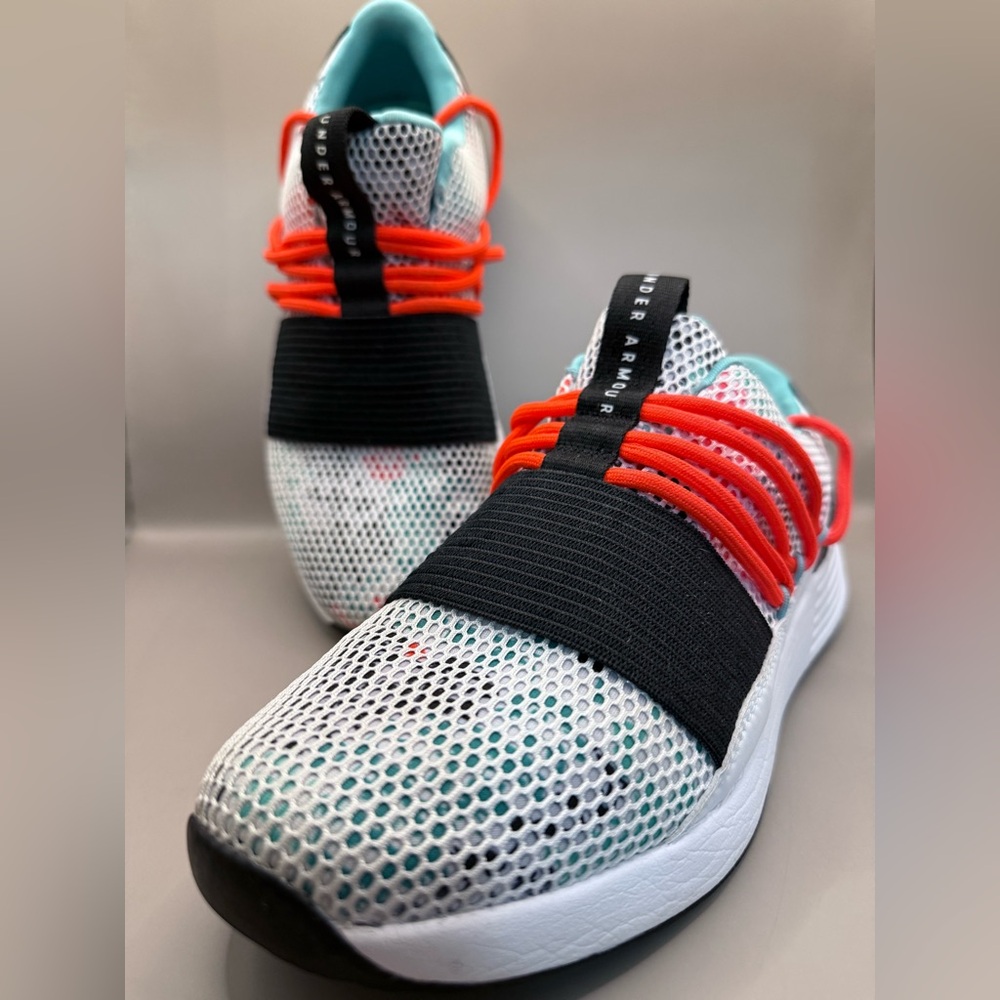 Under Armour Women’s Workout Running Shoes 7.5